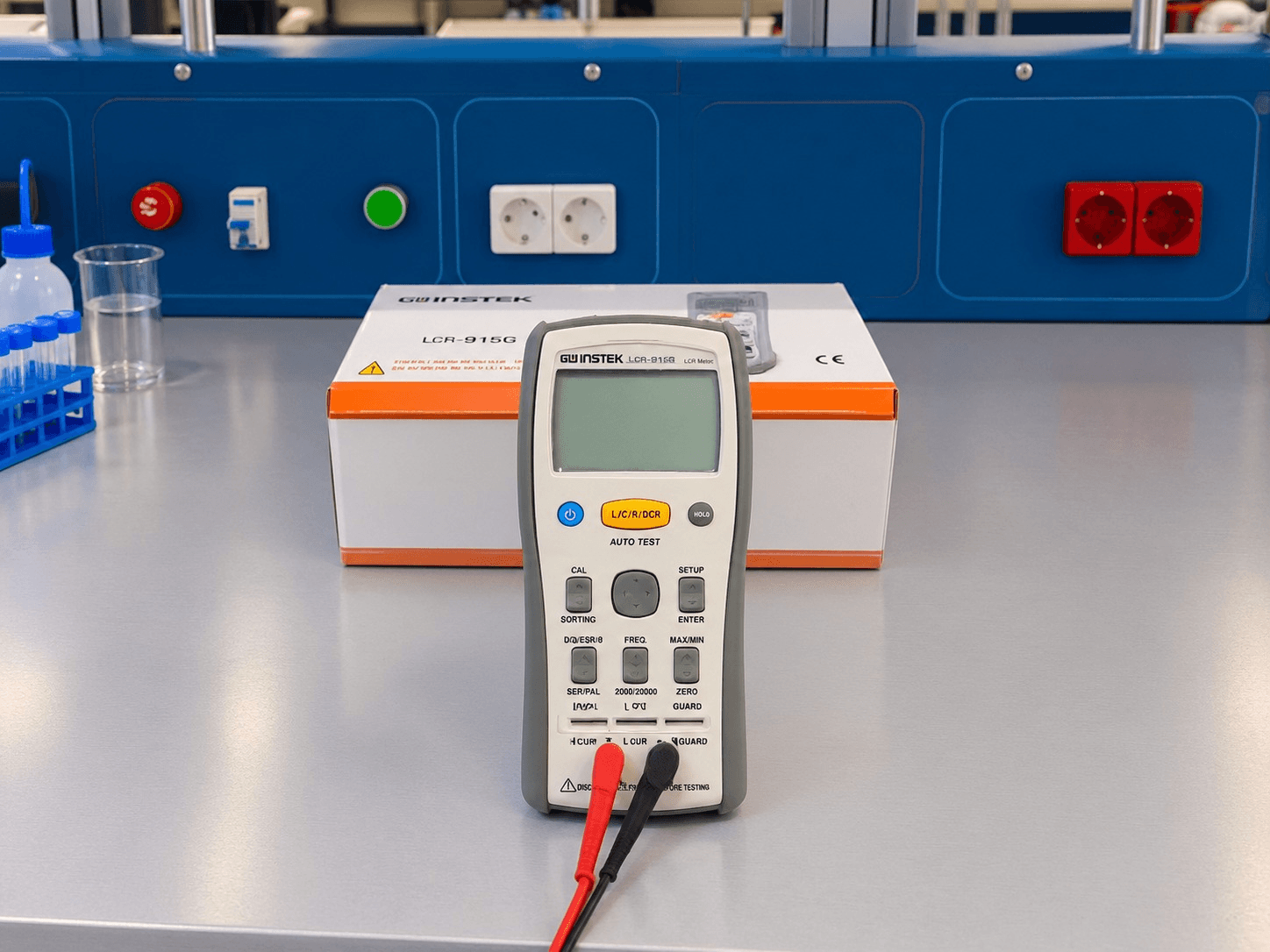 GW INSTEK LCR-916 Handheld LCR Meter